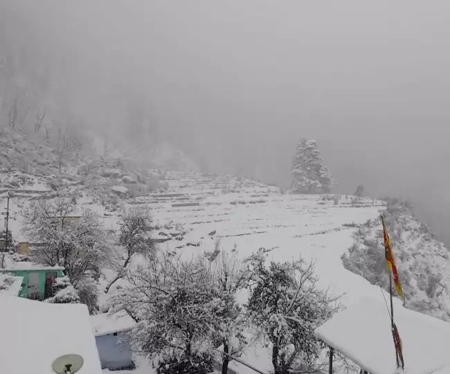 Uttarakhand snowfall